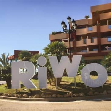 Holiday World Riwo Hotel